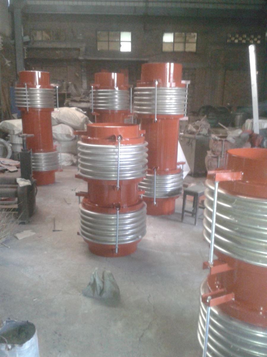 大拉杆波纹补偿器